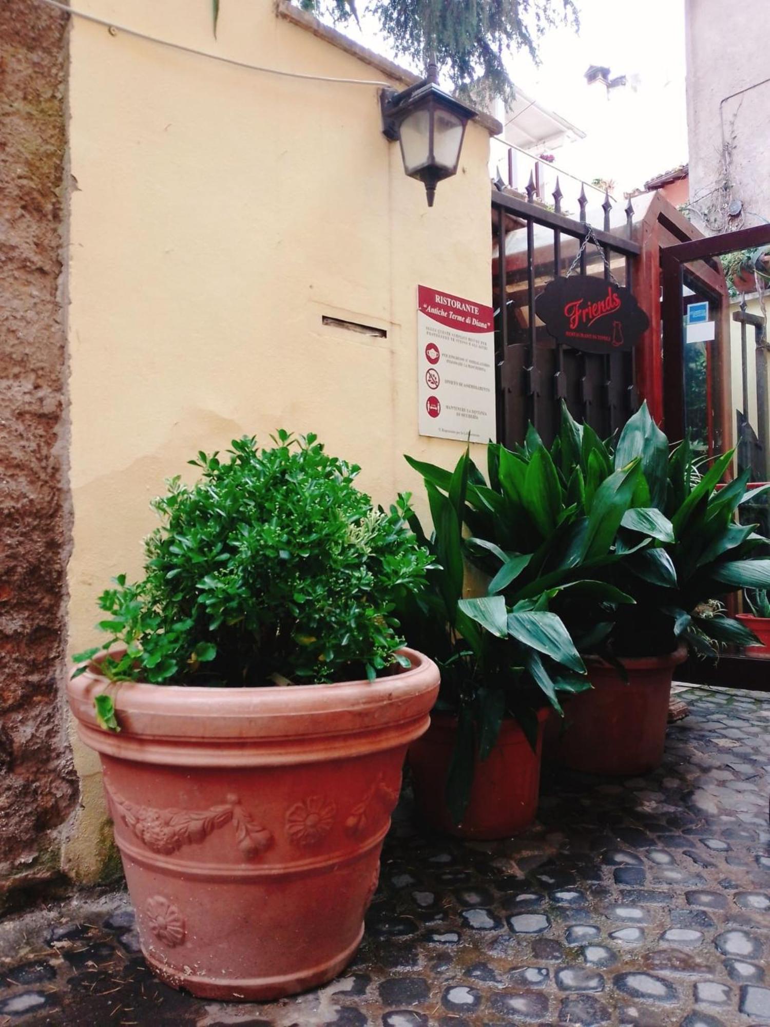 Bed and Breakfast Fermati Che E Tardi Tivoli Exterior foto
